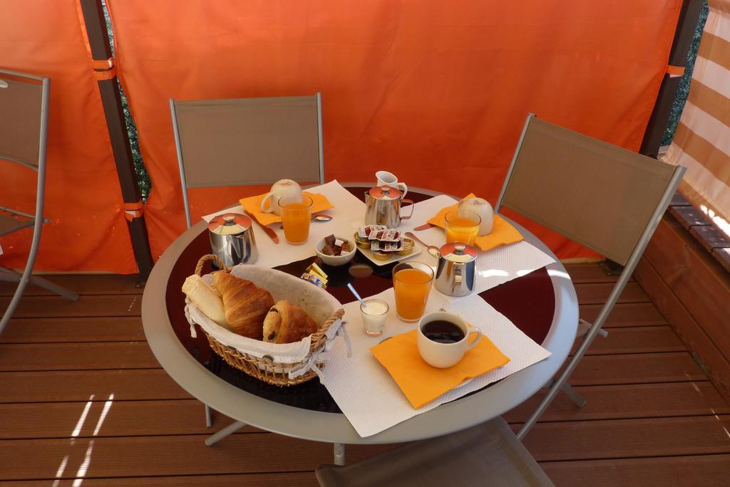 Hotel Du Soleil Hyères Exteriör bild