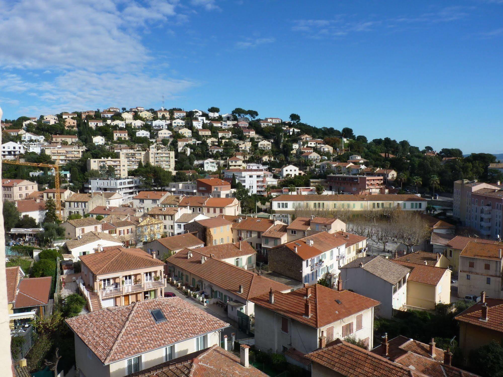 Hotel Du Soleil Hyères Exteriör bild